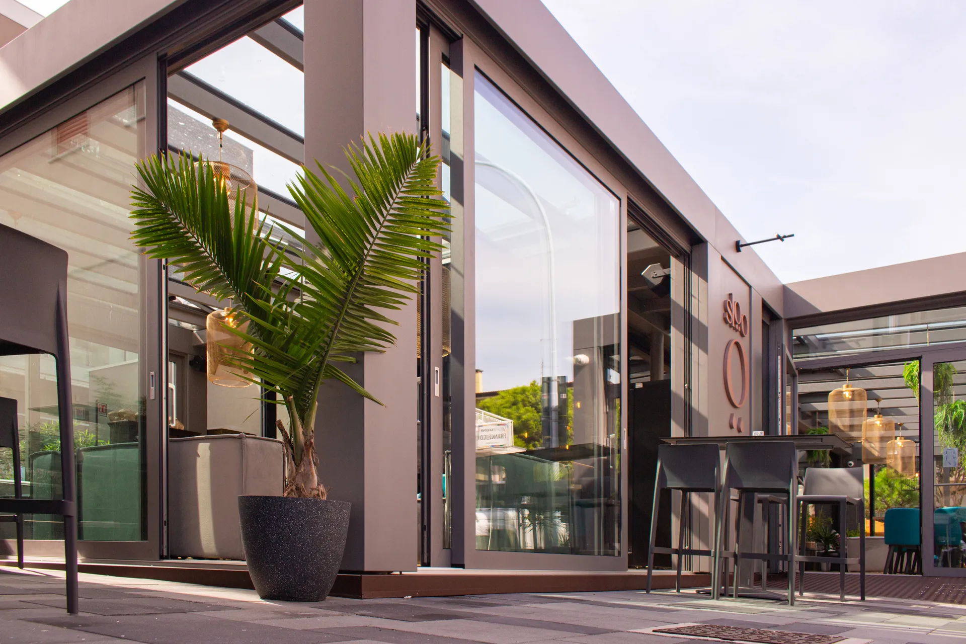 Qubo Line Glass